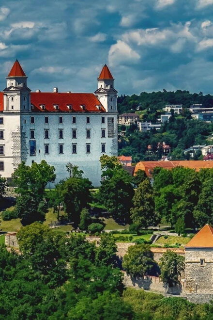 Private Day Tour From Budapest to Bratislava - Itinerary Highlights