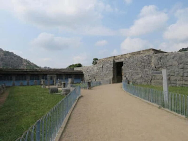 Private Day Tour from Pondicherry to Tiruvannamalai - Practical Details and Considerations