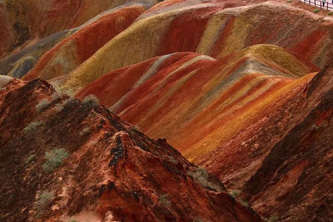 Private Day Tour: Horse Hoof Temple Grottoes and Zhangye Danxia Landform - Tour Highlights