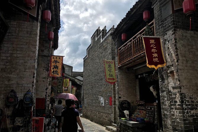 Private Day Tour Huangyao Old Town in Hezhou from Guangzhou by Round-way Train - Who Is This Tour Best For?