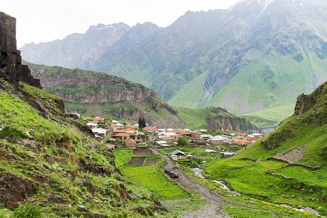 Private Day Tour in Kazbegi (Stepantsminda) - Important Information