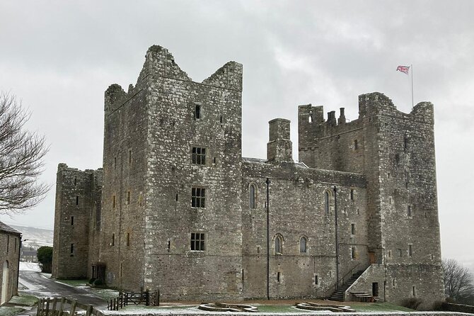 Private Day Tour in Yorkshire Dales, Fell, Valley and Castle - Castle Visit