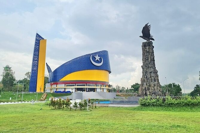 Private Day Tour: Indonesia & Malaysia Kuala Lumpur (2 Countries) From Singapore - Customer Reviews