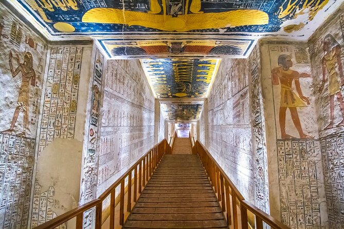 Private Day Tour Luxor West Bank, Valley of the Kings and King Tutankhamun Tomb - Questions
