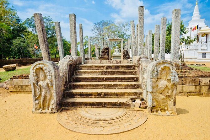 Private Day Tour Of Anuradhapura Ancient Kingdom and Avukana - FAQ