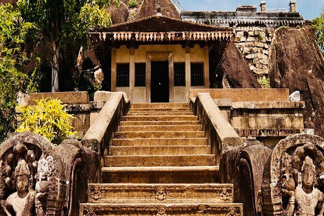 Private Day Tour Of Anuradhapura Ancient Kingdom and Avukana - An Engaging Introduction to the Tour