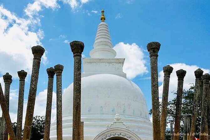 Private Day Tour Of Anuradhapura Ancient Kingdom and Avukana - FAQ