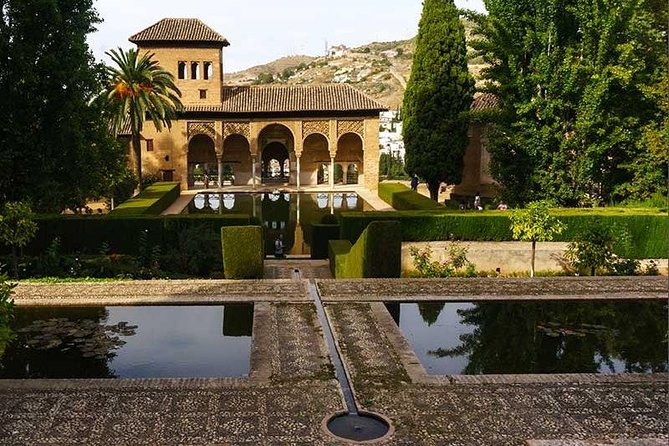 Private Day Tour of Granada and Alhambra Palace From Cordoba - Tour Inclusions