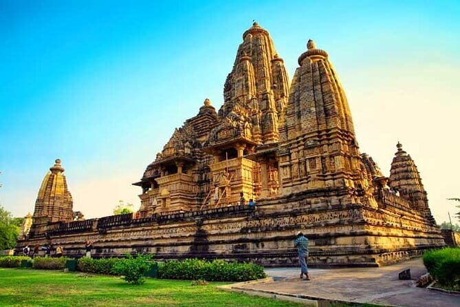Private Day Tour of Khajuraho Temples with Sound and Light Show - The Value and Potential Drawbacks