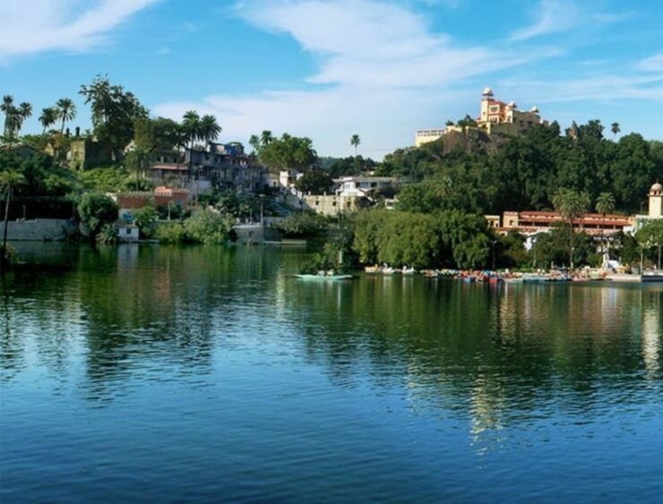Private Day Tour Of Mount Abu From Udaipur - Activities