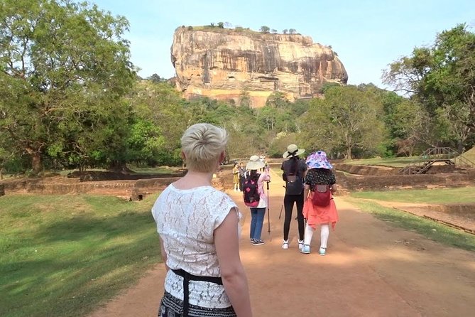 Private Day Tour Of Sigiriya & Dambulla - Pickup Details