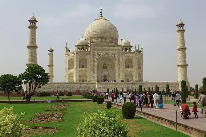 Private Day Tour Of Taj Mahal And Agra Fort By Superfast Train All Inclusive - Good To Know