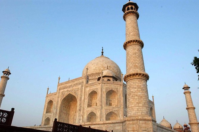 Private Day Tour of Taj Mahal With Old Agra Heritage Walk and Rickshaw Ride - Directions and Location