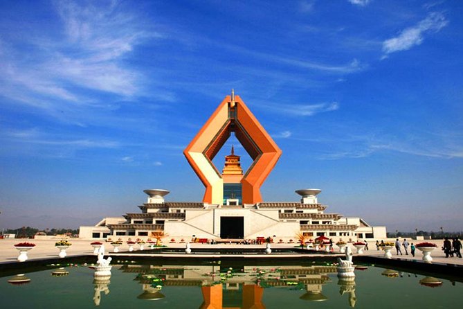 Private Day Tour: Qianling Mausoleum and Famen Temple - Booking Process and Details
