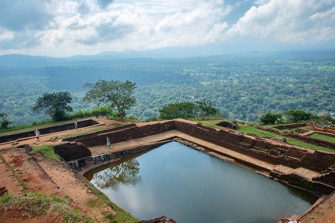 Private Day Tour Sigiriya & Dambulla Cave Temple With Entrance Fee & Lunch - The Sum Up