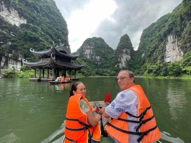 Private Day Tour: Thien Ha Cave - Local Family - Trang an - Inclusions