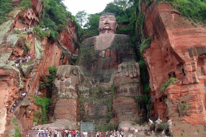 Private Day Tour to Chengdu from Beijing by Air: Leshan Giant Buddha and Pandas - An In-Depth Look at the Private Day Tour to Chengdu from Beijing: Leshan Buddha & Pandas