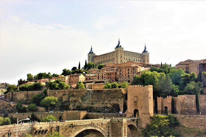 Private Day Tour to Discover Toledo and Segovia for Up to 16 Pax - Historical Sites in Toledo