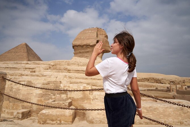 Private Day Tour to Giza Pyramids, Egyptian Museum and Bazaar - Itinerary Details