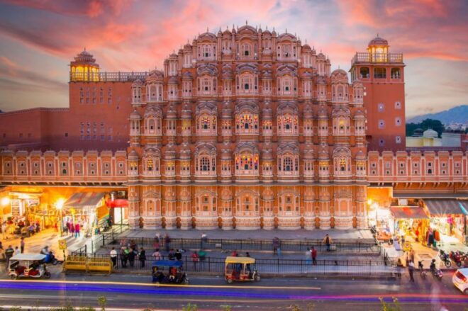 Private Day Tour to Jaipur From New Delhi - Booking