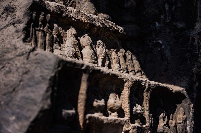 Private Day Tour to Luoyang Longmen Grottoes from Zhengzhou - FAQ