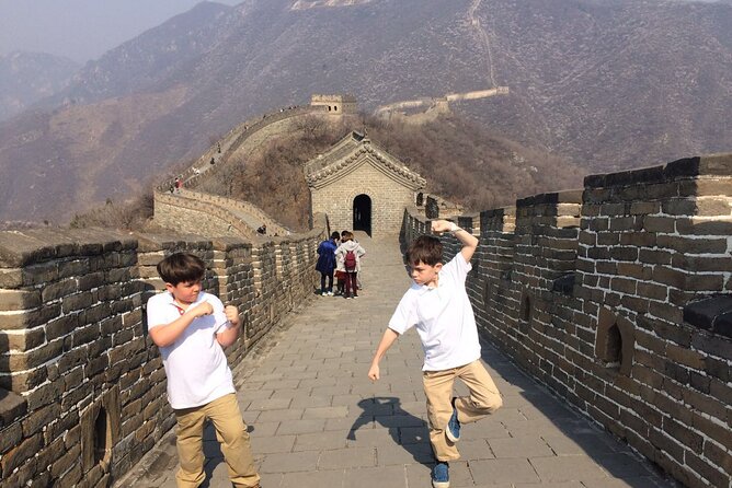 Private Day Tour to Mutianyu Great Wall and Hong Luo Buddhist Temple - Meeting and Pickup Details