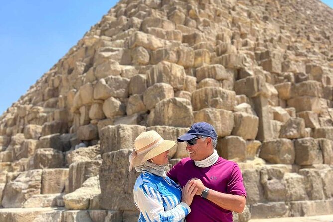 Private Day Tour to Pyramids of Giza & Egyptian Museum With Lunch - Itinerary Overview