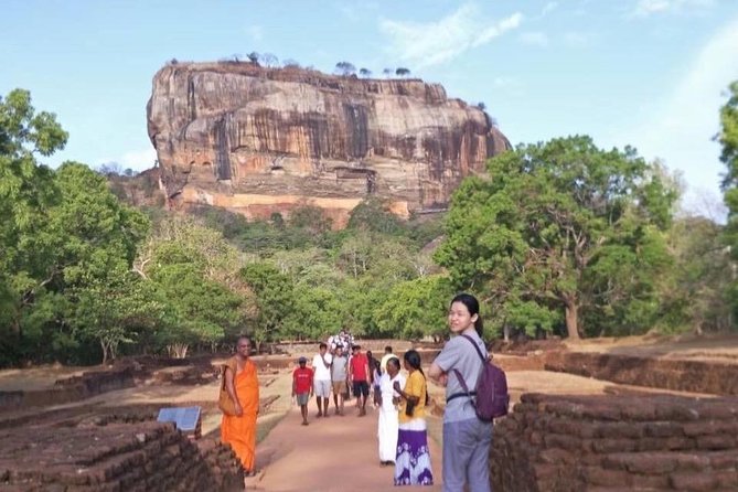 Private Day Tour to Sigiriya Dambulla & Polonnnaruwa From Colombo - Exclusions