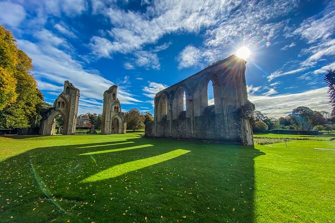 Private Day Tour to Stonehenge and Glastonbury - Reviews