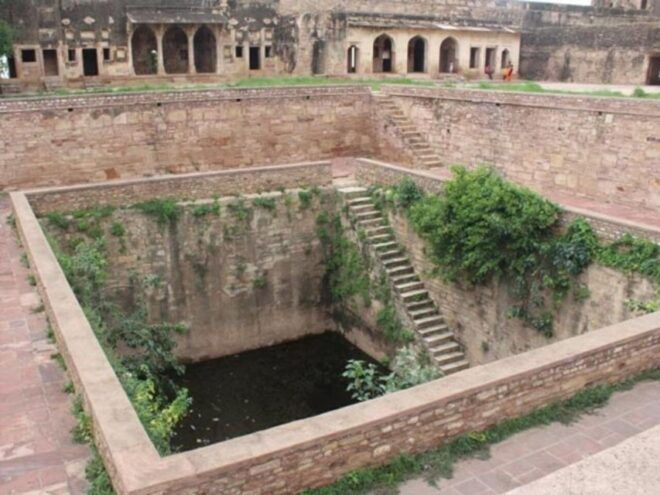 Private Day Tour Unesco Chittorgarh Fort From Udaipur City - Itinerary