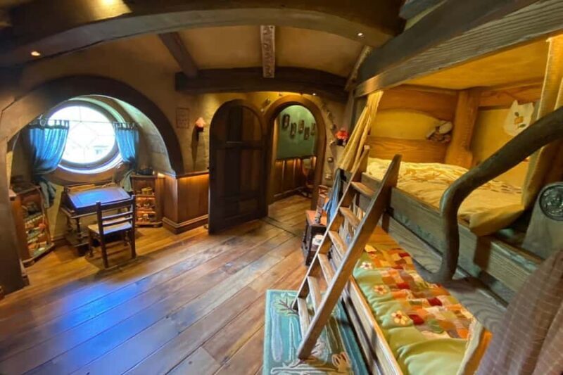 Private Day Tour: Waitomo Glowworms & Hobbiton Movie Set - FAQ