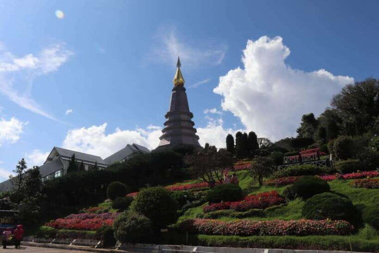 Private Day Trip Doi Inthanon, Trekking, Elephant Sanctuary - Trekking on Pha Dok Siew Nature Trail
