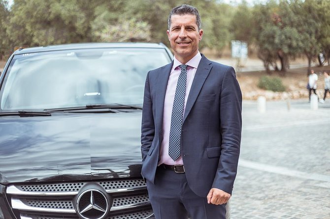 Private Day Trip From Barcelona to Girona - Traveler Pickup Details