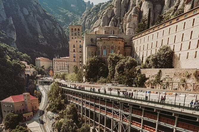 Private Day Trip From Barcelona To Montserrat & Freixenet Winery - The Sum Up