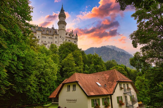 Private Day Trip From Munich To Neuschwanstein And Linderhof - Itinerary Overview