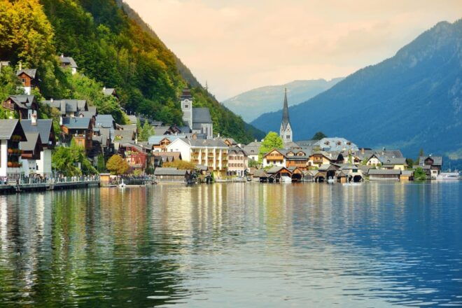 Private Day Trip From Munich to Salzburg & Hallstatt - Discovering Hallstatt