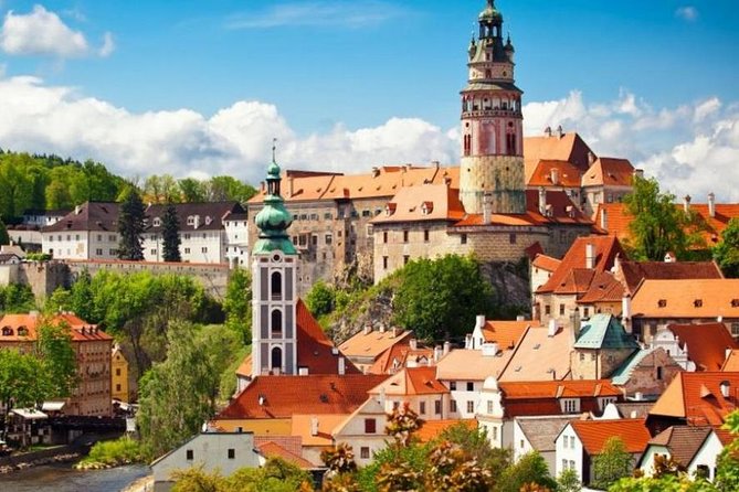 Private Day Trip From Prague to Cesky Krumlov via Hluboka Castle - Pickup Information