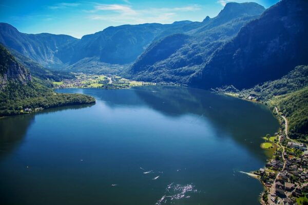 Private Day Trip From Salzburg to St. Gilgen & Hallstatt - Exploring St. Gilgen