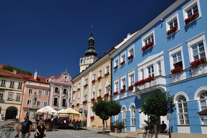 Private Day Trip From Vienna to Lednice, Valtice and Mikulov - Customized Sightseeing