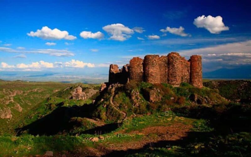 Private Day Trip to Amberd, Saghmosavank & Alphabet Monument - Who Will Love This Tour?