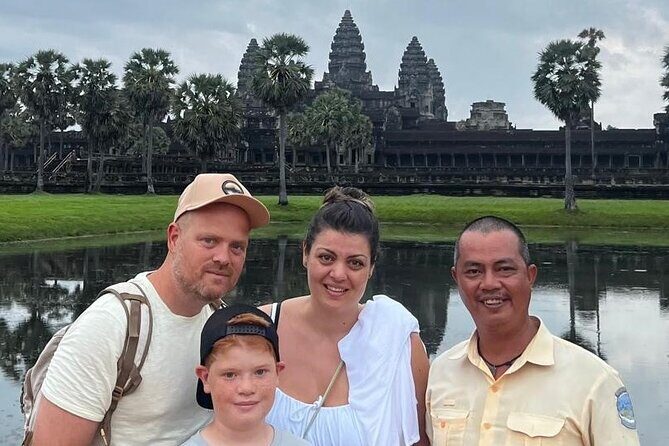 Private Day Trip to Angkor Temples with Expert Guide - Exploring the Temples of Angkor in Comfort and Style