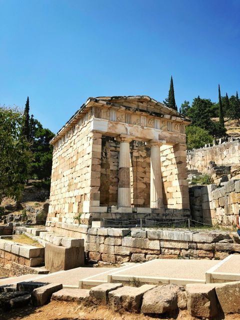 Private Day Trip to Delphi and Arachova From Athens - Inclusions and Booking