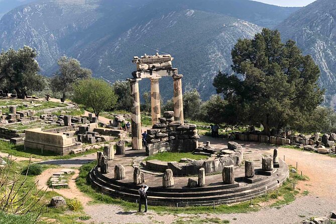 Private Day Trip to Delphi From Athens - Duration and Opening Hours