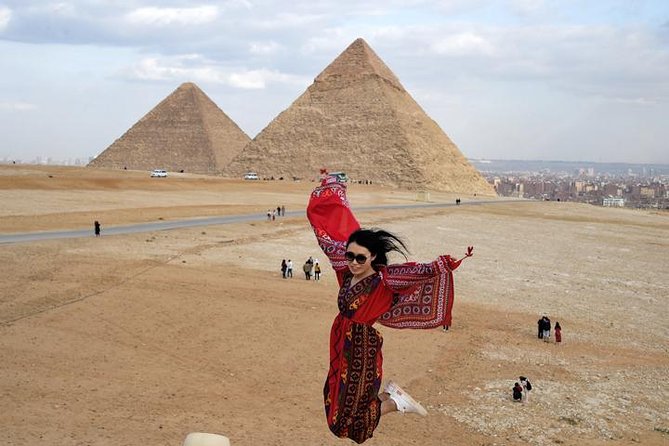 Private Day Trip to Giza Pyramids , Saqqara- Dahshur-Barbecue Lunch Camel Ride - Meeting and Logistics