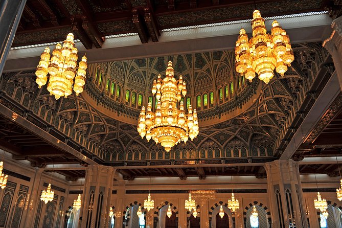 Private Day Trip to Grand Mosque & Nizwa - Transportation Information