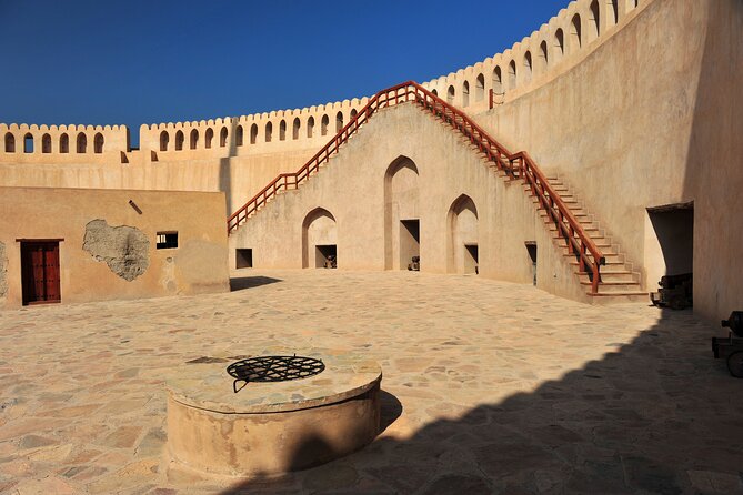 Private Day Trip to Grand Mosque & Nizwa - Availability and Cancellation Policy