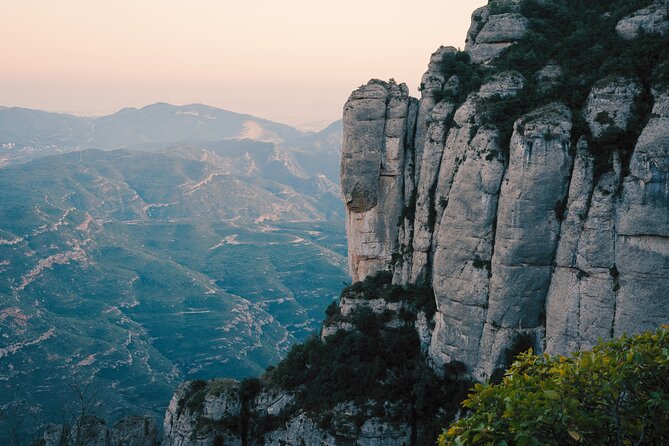 Private Day Trip to Montserrat From Barcelona With a Local - Language Options