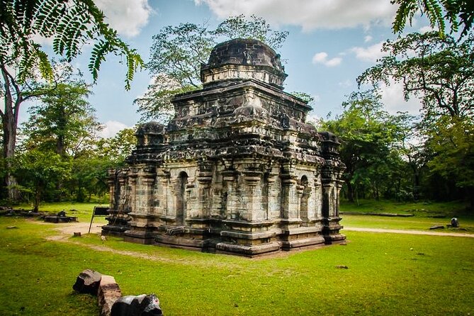 Private Day Trip to Sigiriya Rock and Polonnaruw Ruins - Additional Information