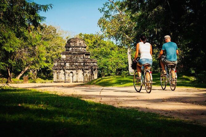 Private Day Trip to Sigiriya Rock and Polonnaruw Ruins - Departure Details