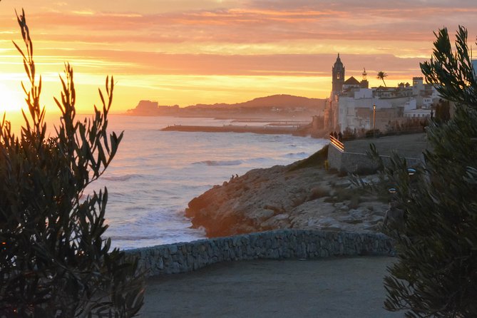 Private Day Trip to Sitges From Barcelona With a Local - Discovering Sitges Vibrant Art Scene